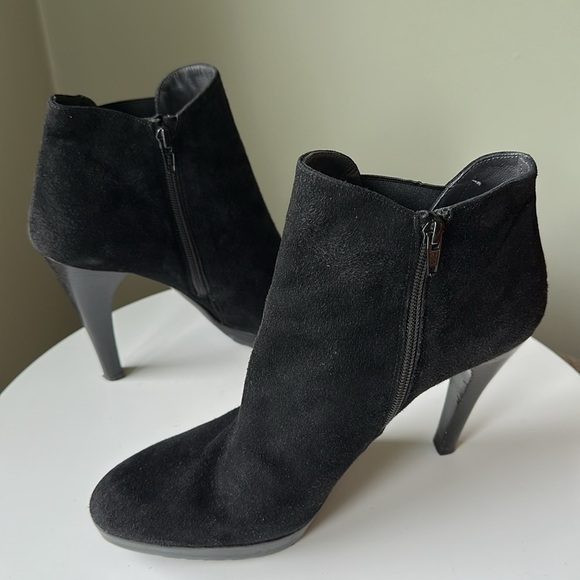 Stuart Weitzman Black Heeled Boots - Picture 13 of 16